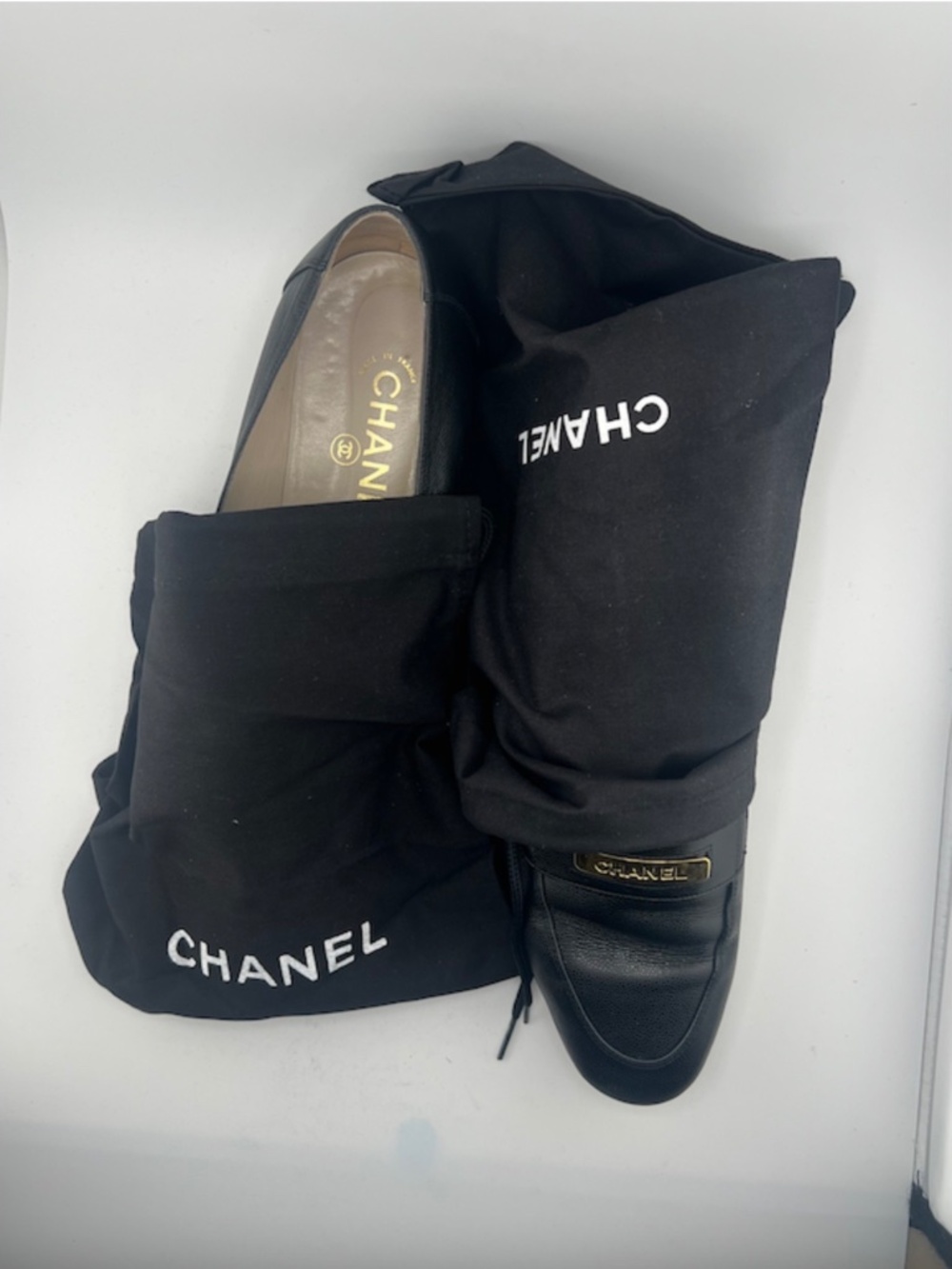 CHANEL LOGO BLACK LEATHER LOAFERS - Picture 7 of 8